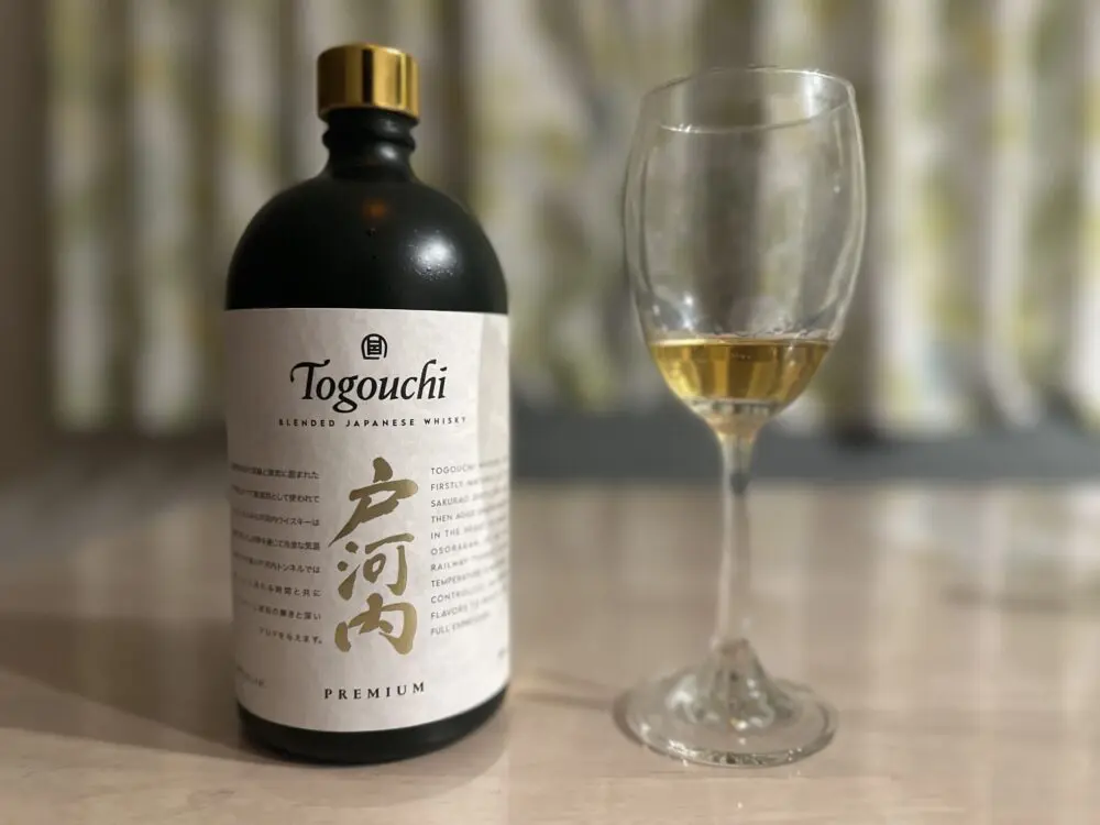 戸河内プレミアムのボトルとグラス